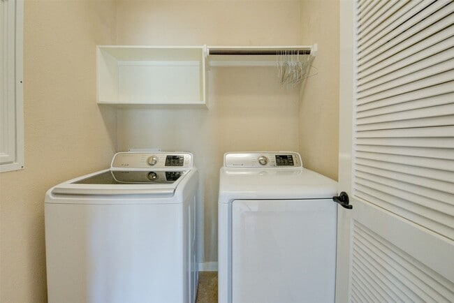 Building Photo - 87 N Pinto Point Cir