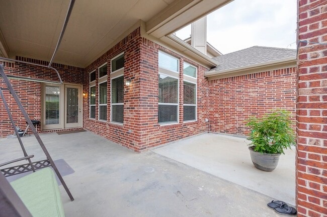 Building Photo - 6220 Eldridge Ln