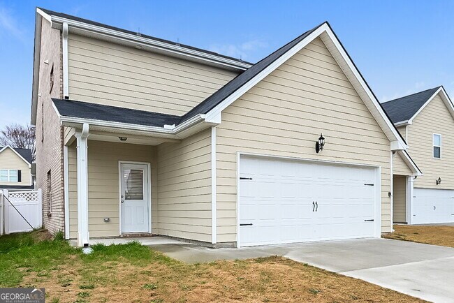 Building Photo - 176 Addy Ln
