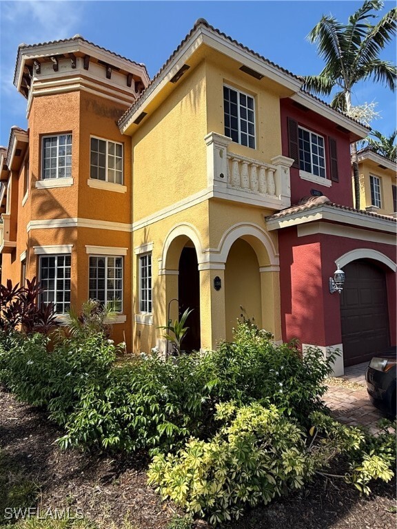 Primary Photo - 10201 Olivewood Way