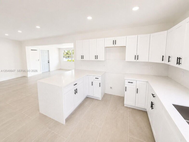 Building Photo - 2649 Key Largo Ln