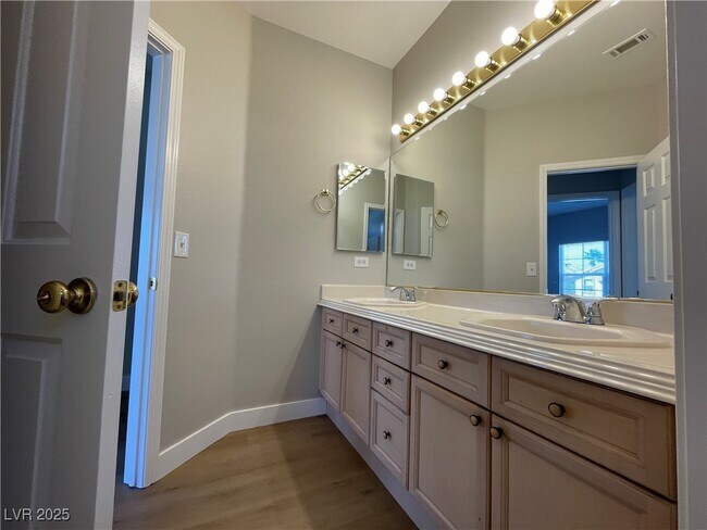 Building Photo - 8463 Antique Cameo Ave