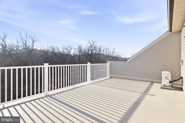 Building Photo - 1011 Venifena Terrace SE