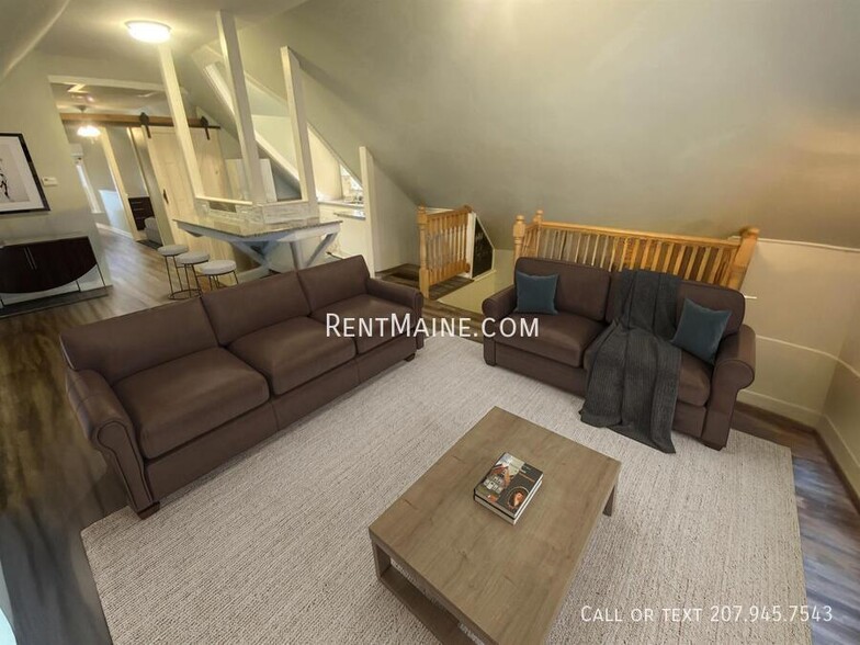 Building Photo - 94 Otis St