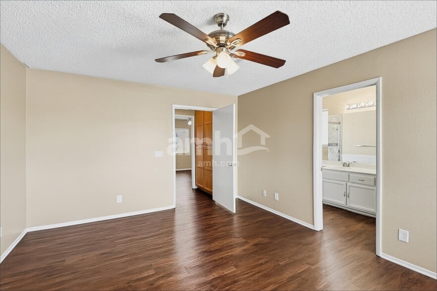 Building Photo - 1474 Lodgepole Dr