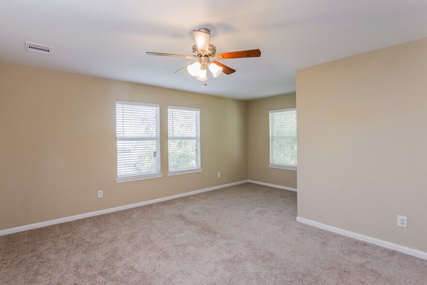 Building Photo - 9526 Yearling Branch Dr