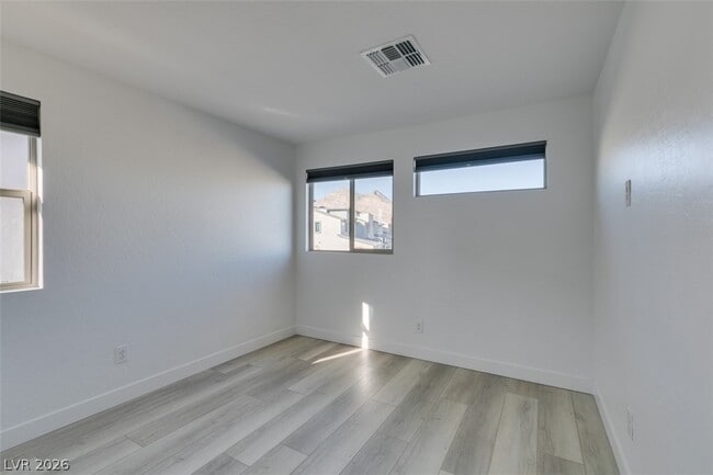 Building Photo - 11537 Cedar Shore Ave