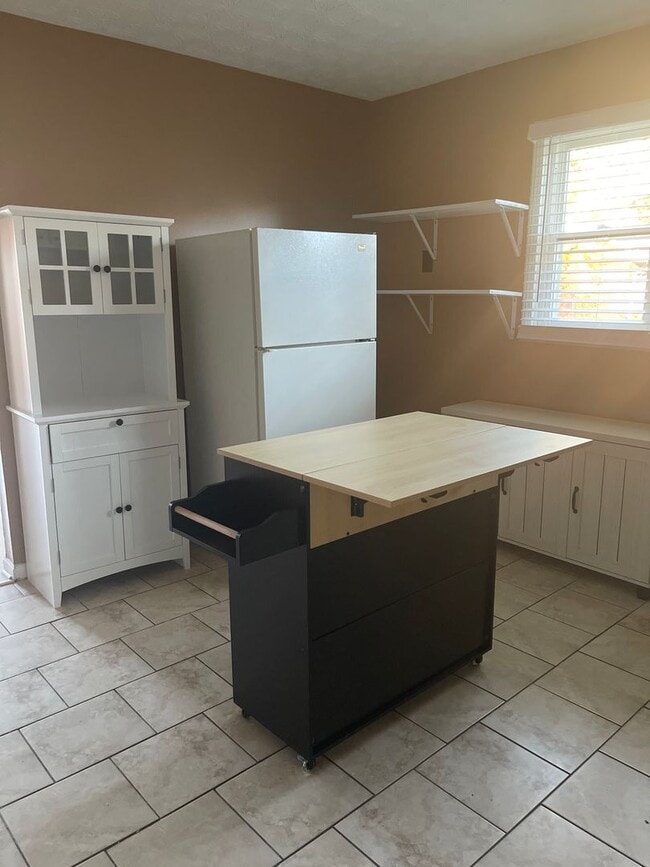 Building Photo - Newnan Duplex