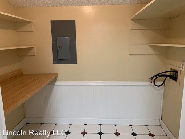 Building Photo - 2 br, 1 bath House - 442 Heritage Place