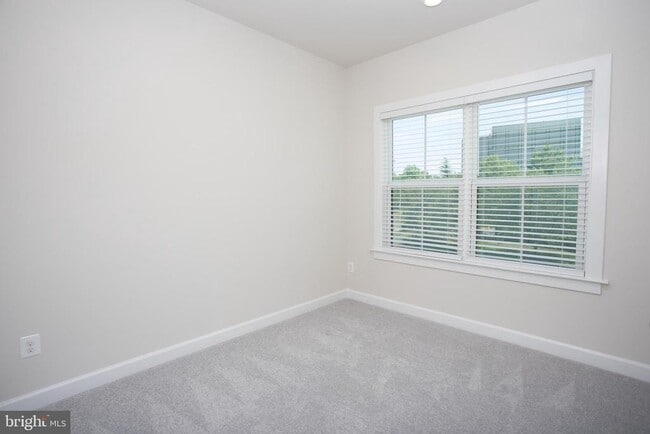 Building Photo - 13208 Woodland Park Rd