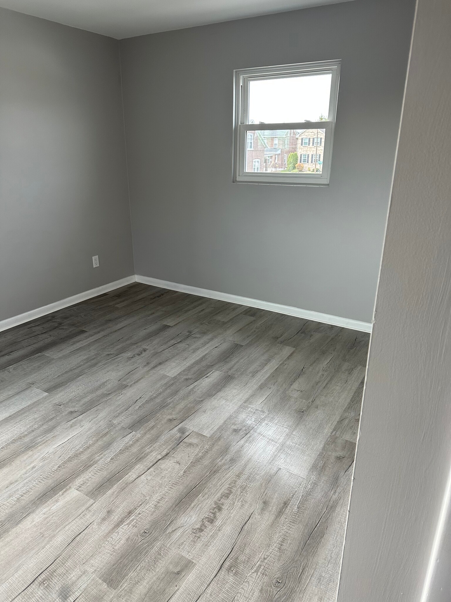 Building Photo - 1026 Chestnut St