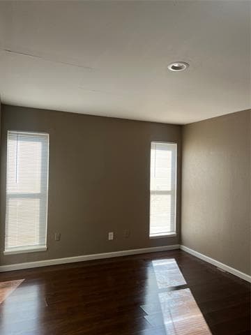Building Photo - 1910 Whiteoak Dr