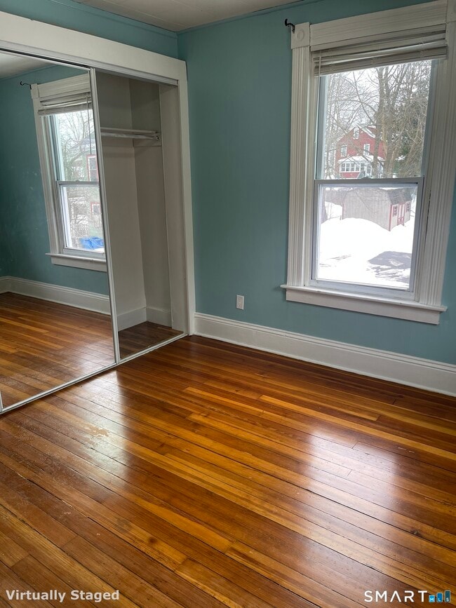 Building Photo - 114 Judd St