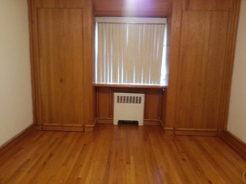 Master Bedroom - Storage Units - 19638 Pompeii Ave