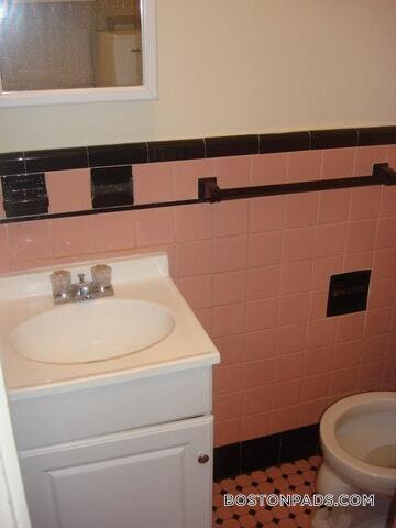 Building Photo - 41 Bay State Rd