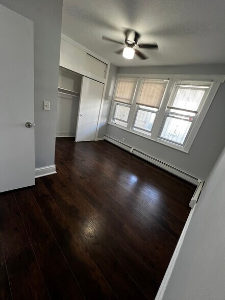 First Room#1 - 74 Smith St