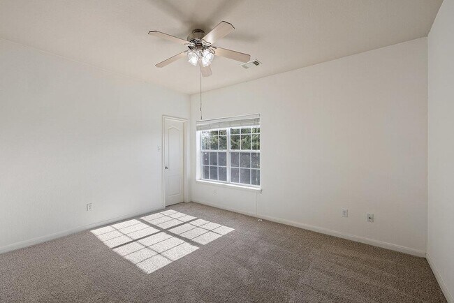 Building Photo - 2617 Salorn Way
