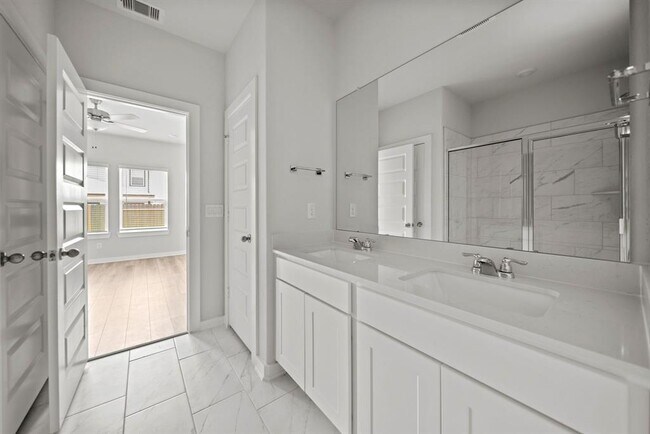 Building Photo - 8425 Sweet Cherry Ln