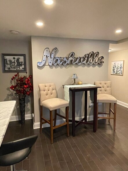 Building Photo - 2509 N Halsted St