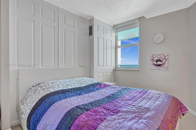 Building Photo - 3180 S Ocean Dr