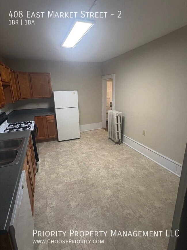 Building Photo - 408 E Market St