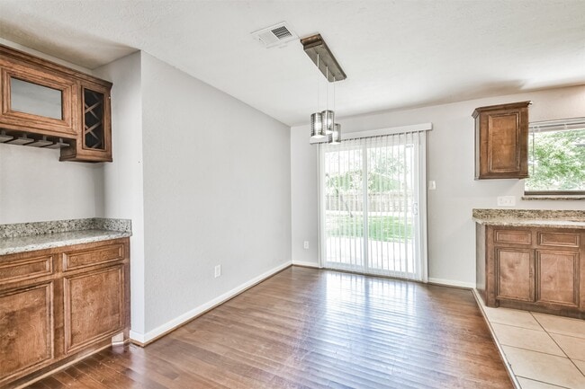 Building Photo - 7106 Pinetex Dr
