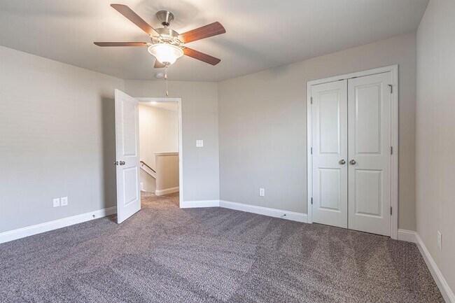 Building Photo - 151 Titleist Ct