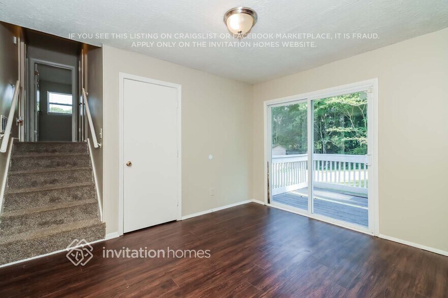 Building Photo - 3890 Benchmark Dr