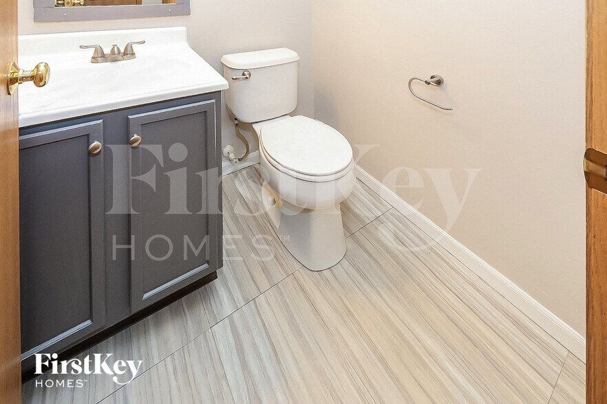 Building Photo - 9186 Drum Pl