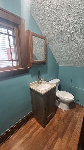 Building Photo - 471 E 147th St