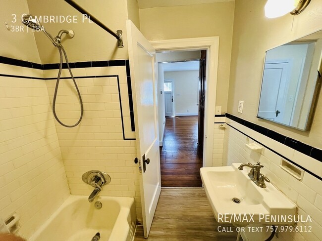 Building Photo - Cape Cod in historic Hampton