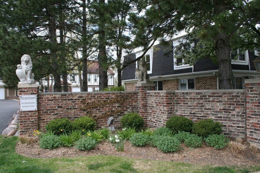 Building Photo - 837 Garfield Ave