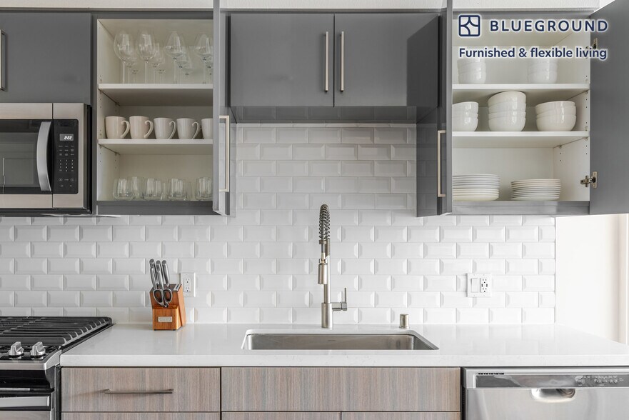 Building Photo - 650 E Capitol Ave