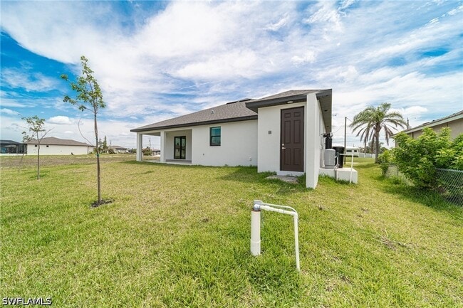 Building Photo - 1608 NW 38th Ave