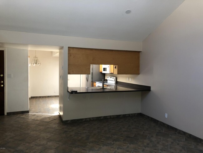 Building Photo - 9144 E Winchcomb Dr