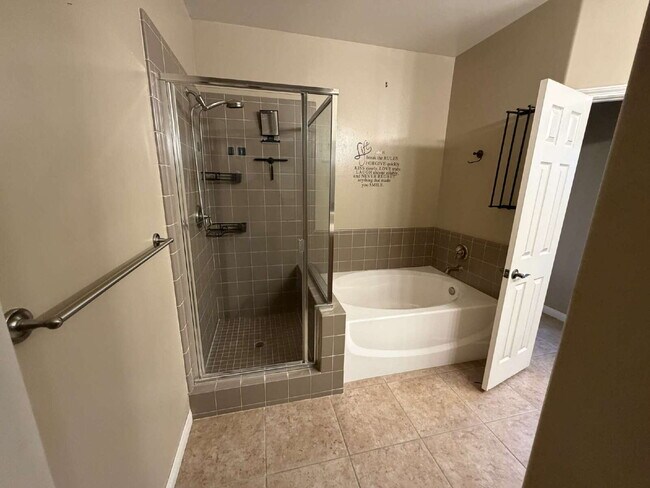Building Photo - 3 Bedroom, 2 Bathroom Home with Spacious Open Floor Plan & RV Parking