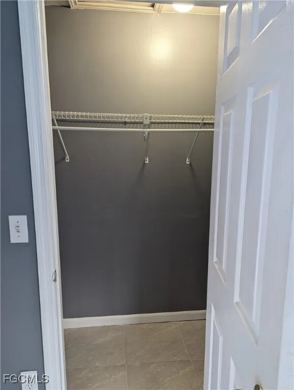 Building Photo - 2405 Mansfield Ave S