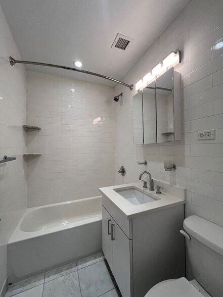 Building Photo - 405 E 56th St