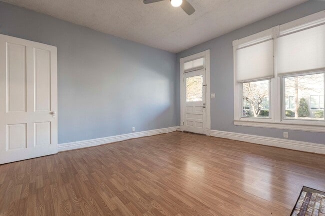 Building Photo - 522 Zane St