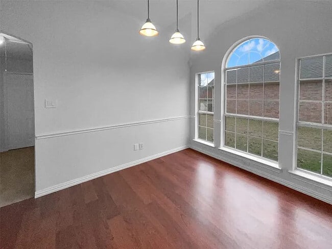 Building Photo - 7202 Sand Pine Dr