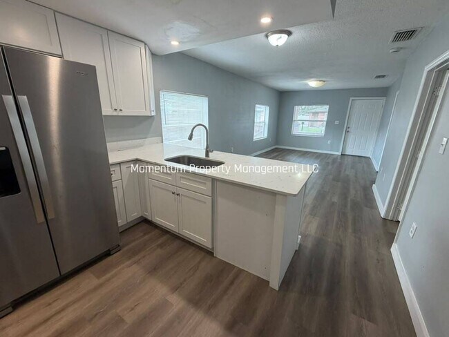 Building Photo - 4605 N 38th St