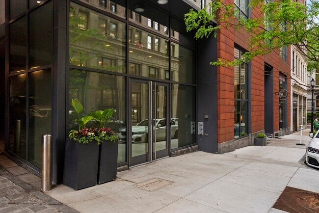 Building Photo - 45 Province St