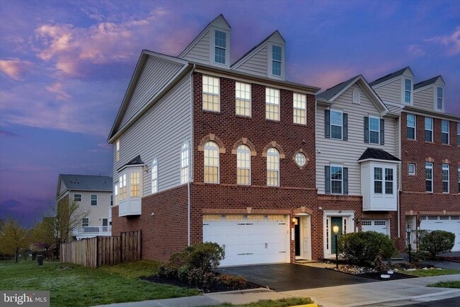 Primary Photo - 25771 Double Bridle Terrace