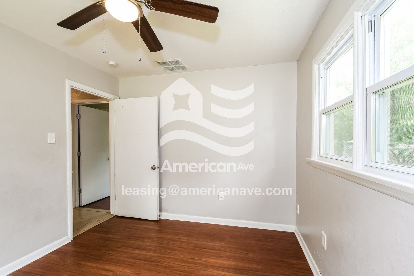 Building Photo - 1044 Farmview Dr