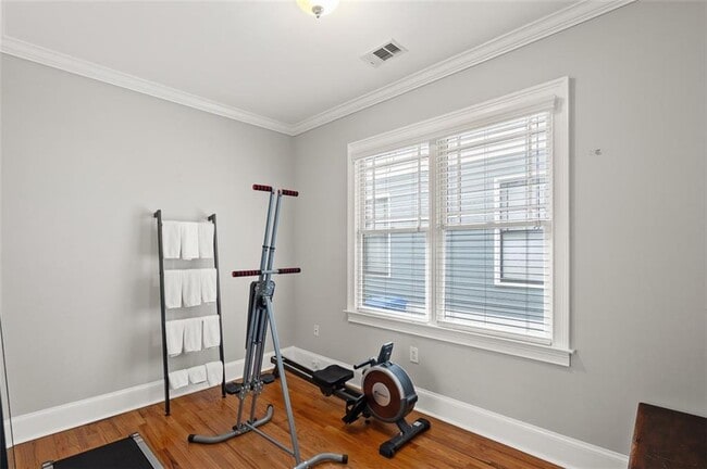 Building Photo - 372 Clifford Ave NE