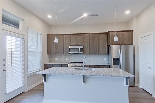 Building Photo - 5428 Sandstone Dr