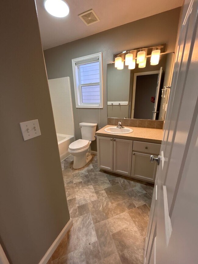 Building Photo - Experience Community in SE Corvallis