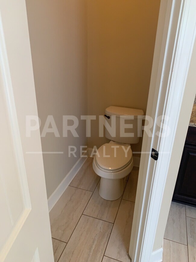 Building Photo - 9260 Marston Way