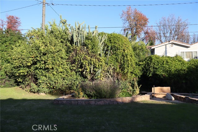 Building Photo - 2520 Louise Ave