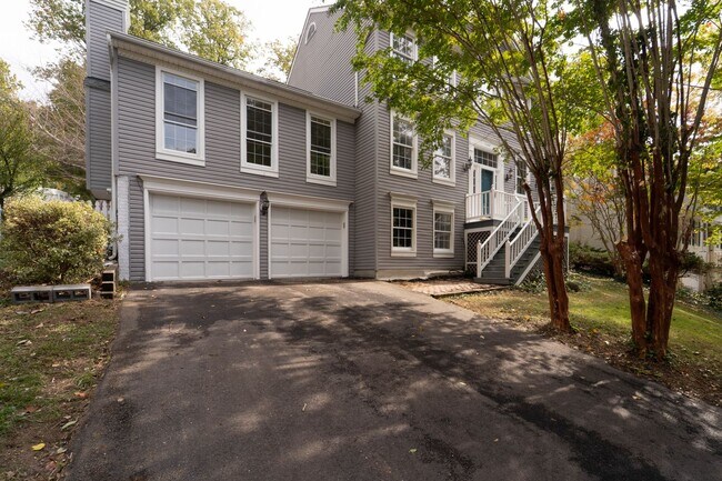 Building Photo - Fabulous Home in Aquia Harbor
